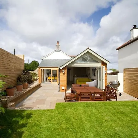 Barnwell *stunning Cornish Cottage* Oozing Charm + Comfort * Cubert